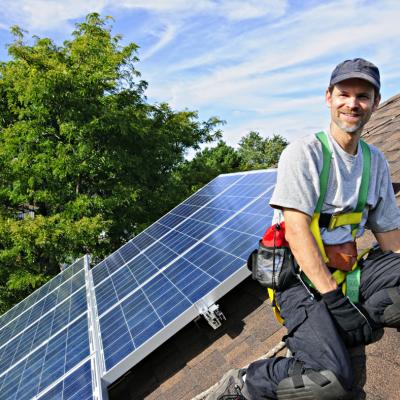 Grid-Tied vs. Off-Grid Solar Systems: Deciding the Best Fit for Your Needs